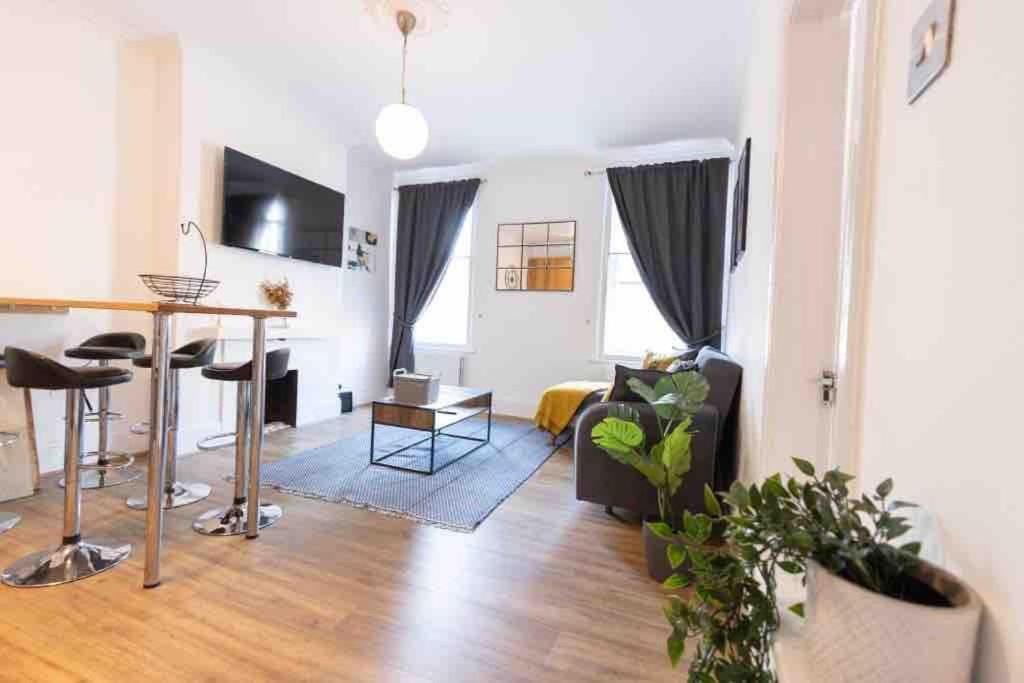 Lovely 2 Bedroom Apartment In Chelsea Sw3 Londýn Exteriér fotografie
